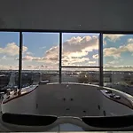 Premium Sky Jacuzzi * Klaipėda