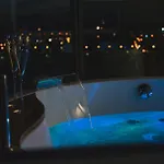 Premium Sky Jacuzzi