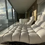 Premium Sky Jacuzzi Apartamento Klaipėda