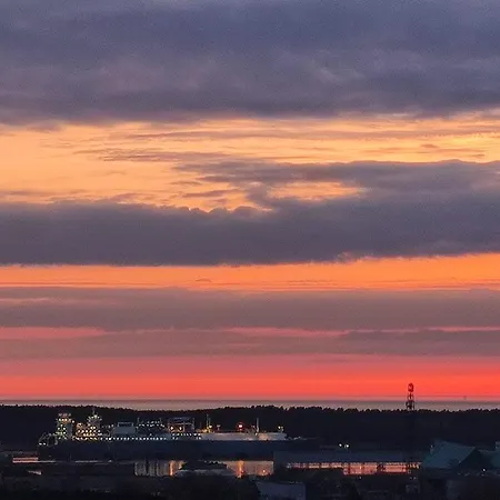 Premium Sky Jacuzzi Apartment Klaipeda