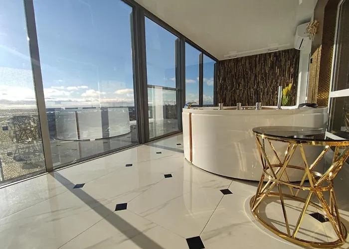 Premium Sky Jacuzzi * Klaipeda