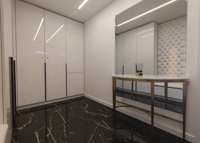 Premium Sky Jacuzzi Apartment Klaipeda